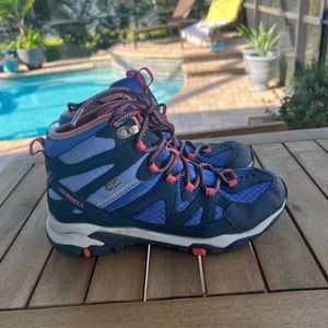 Merrill hiking boot lightly used size 7